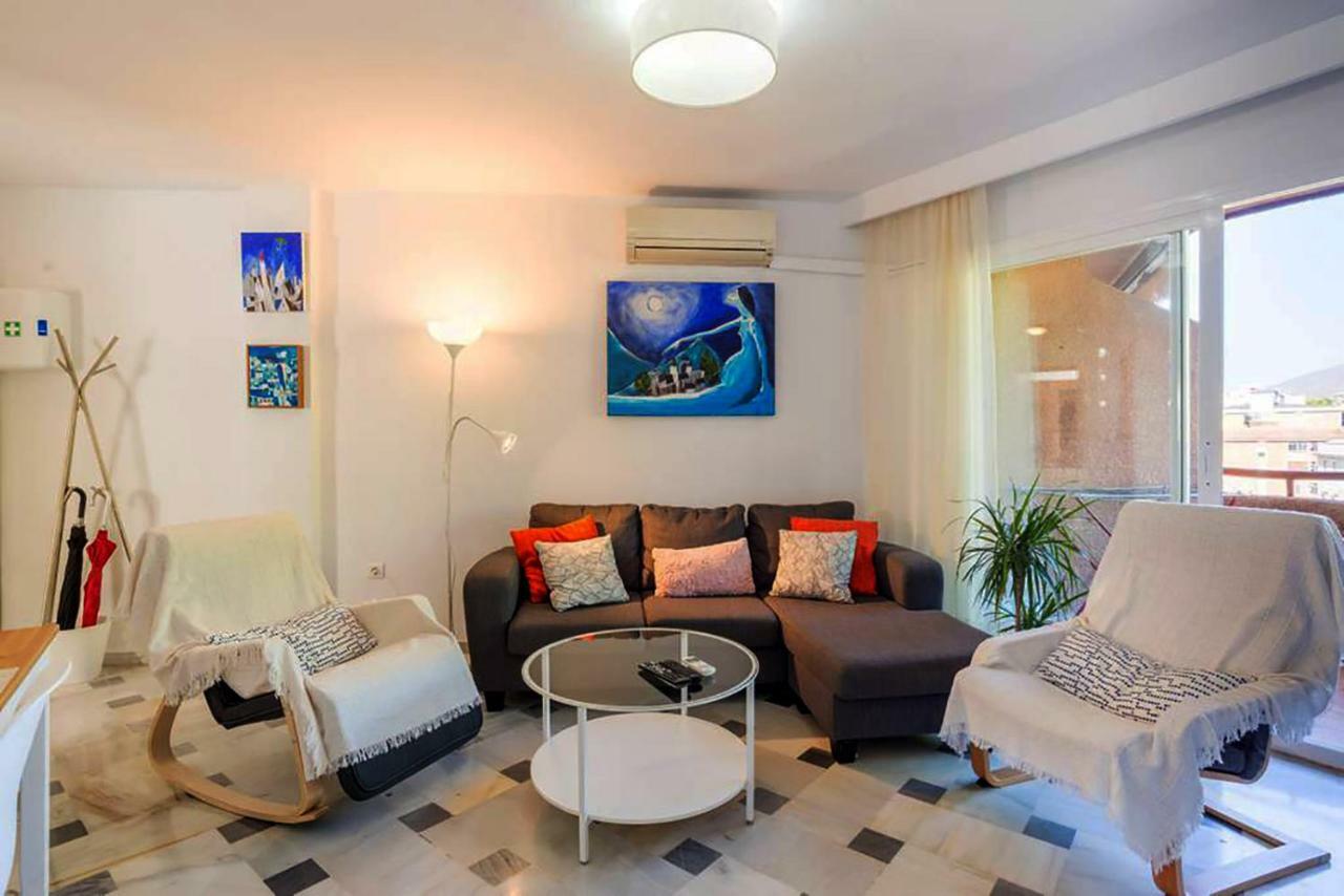 Apartamento Con Parking Gratuito マラガ エクステリア 写真