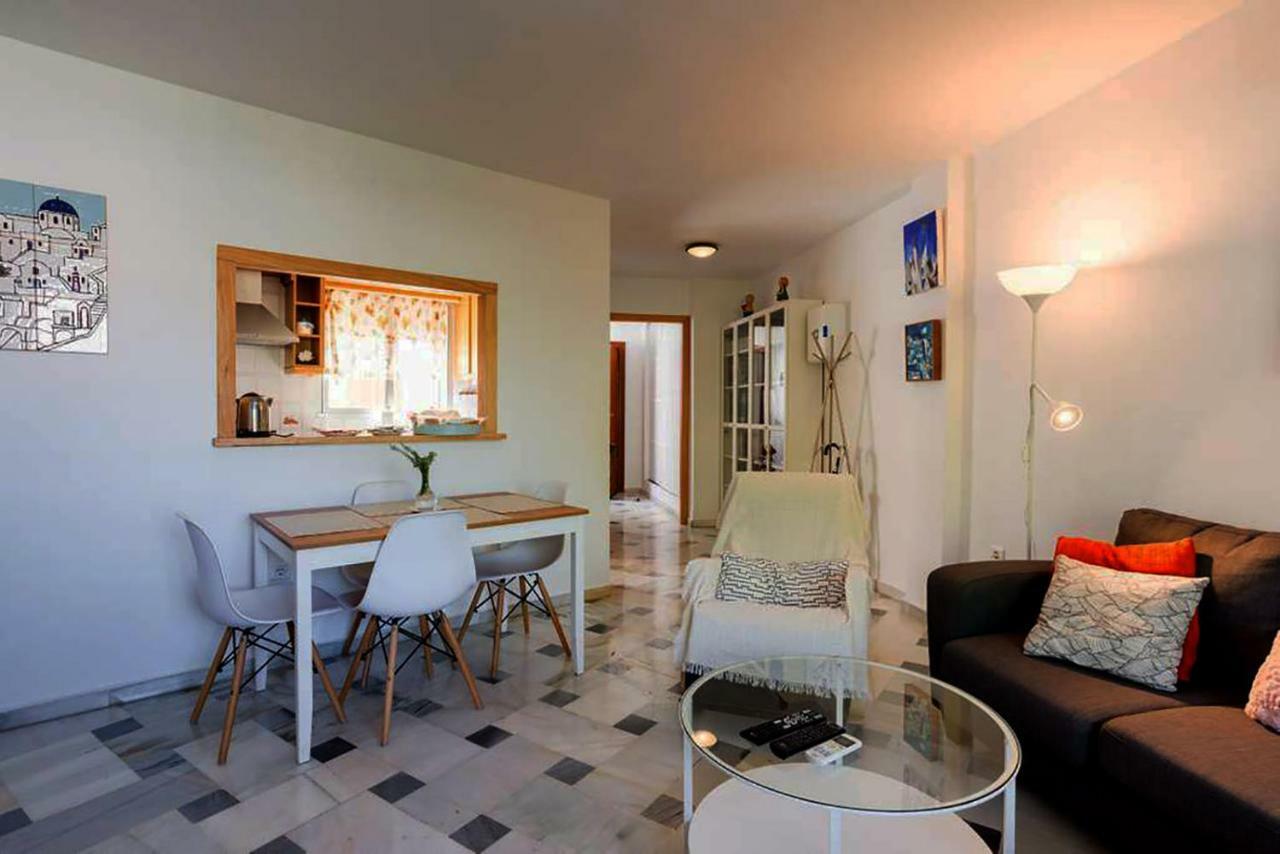 Apartamento Con Parking Gratuito マラガ エクステリア 写真