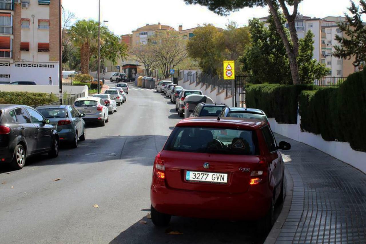 Apartamento Con Parking Gratuito マラガ エクステリア 写真